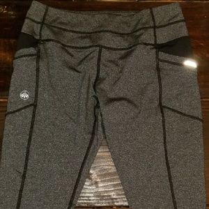 Senita brand capri leggings bundle